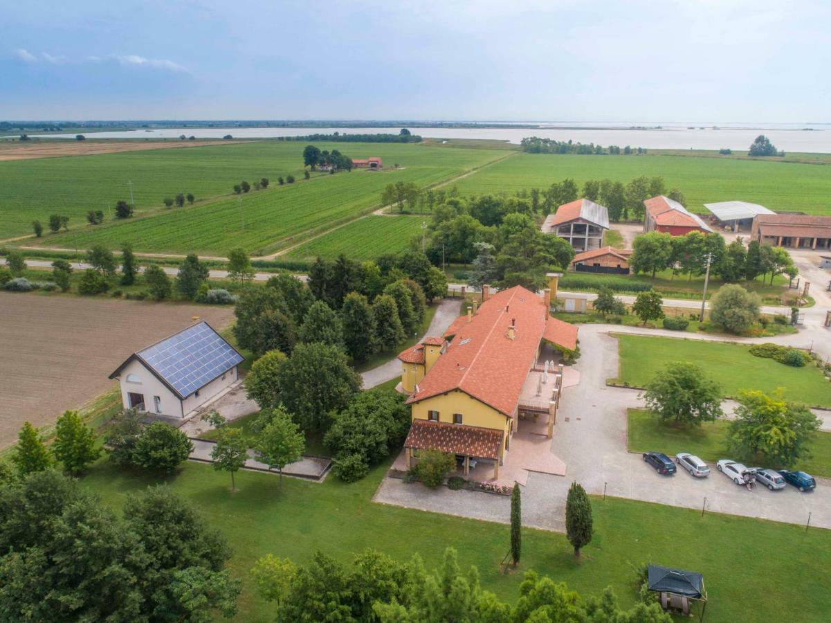 Agriturismo Tenuta Regina - Glamping Luxury Lodges And Apartments Palazzolo dello Stella Exterior photo